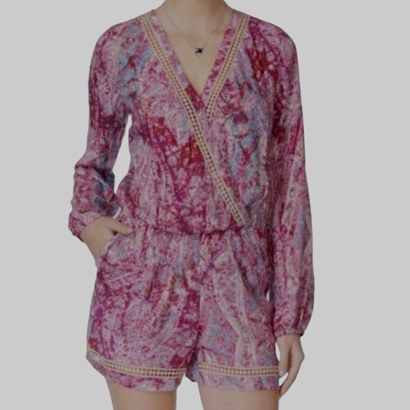 JESSICA SIMPSON PINK NARNIA LONG SLEEVE ROMPER - Picture 11 of 11